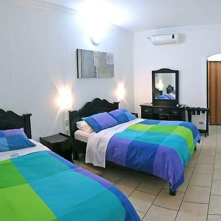 Hotel Eskalima Alajuela Extérieur photo