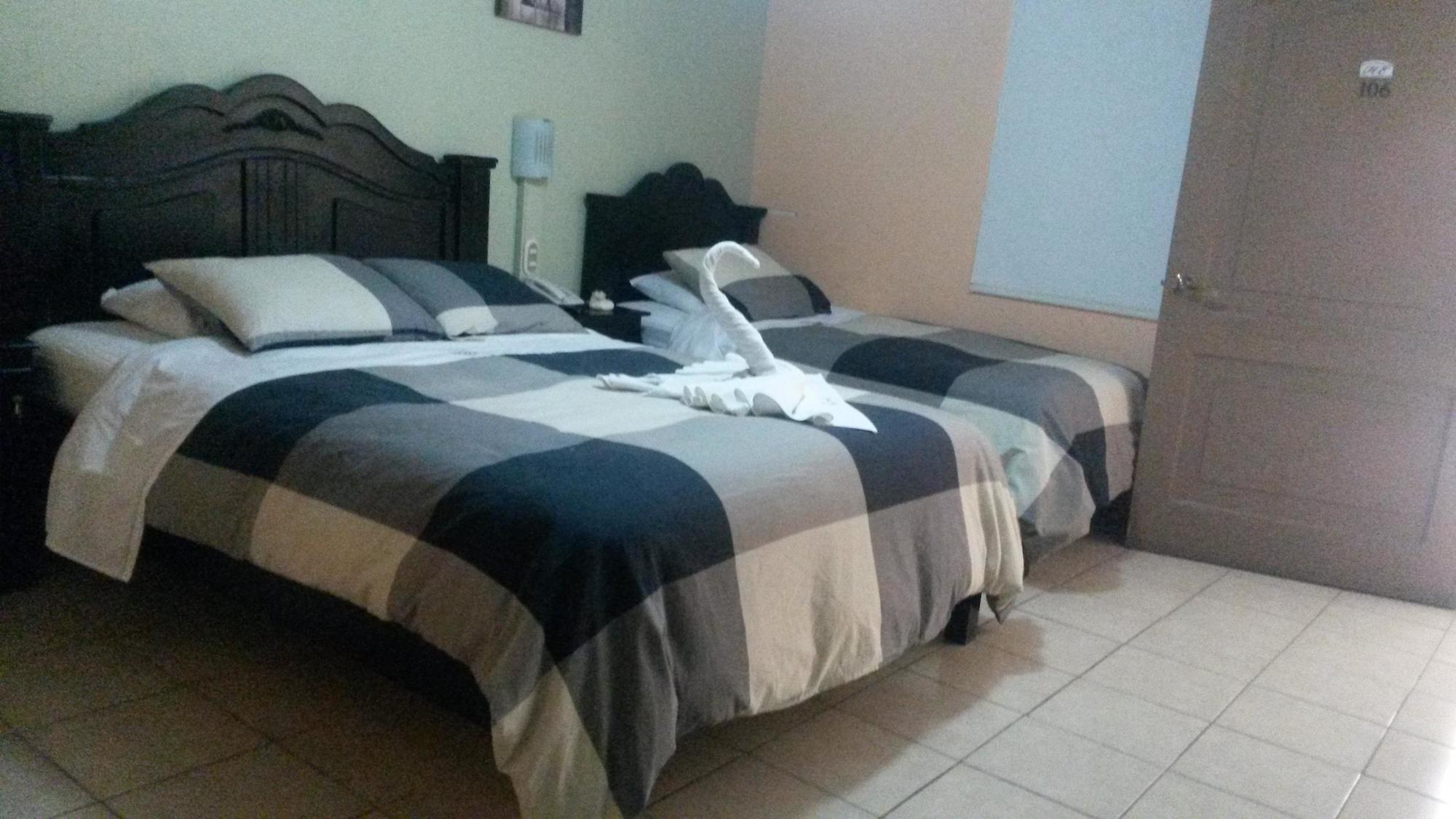 Hotel Eskalima Alajuela Extérieur photo