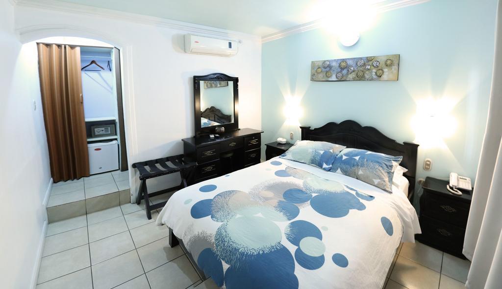 Hotel Eskalima Alajuela Extérieur photo