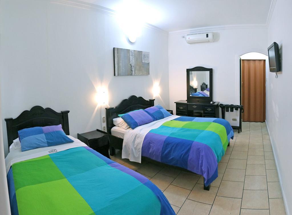 Hotel Eskalima Alajuela Extérieur photo