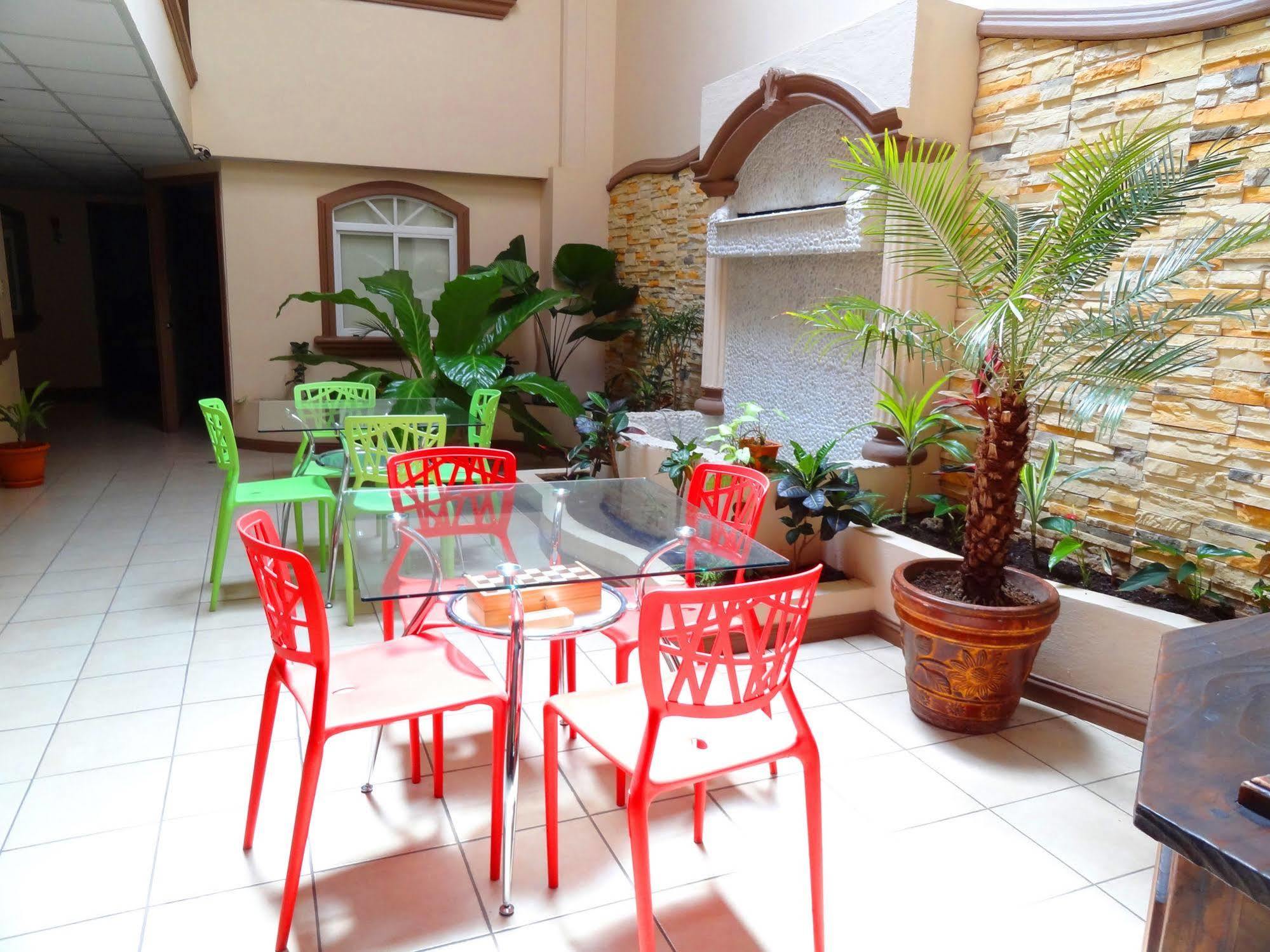 Hotel Eskalima Alajuela Extérieur photo